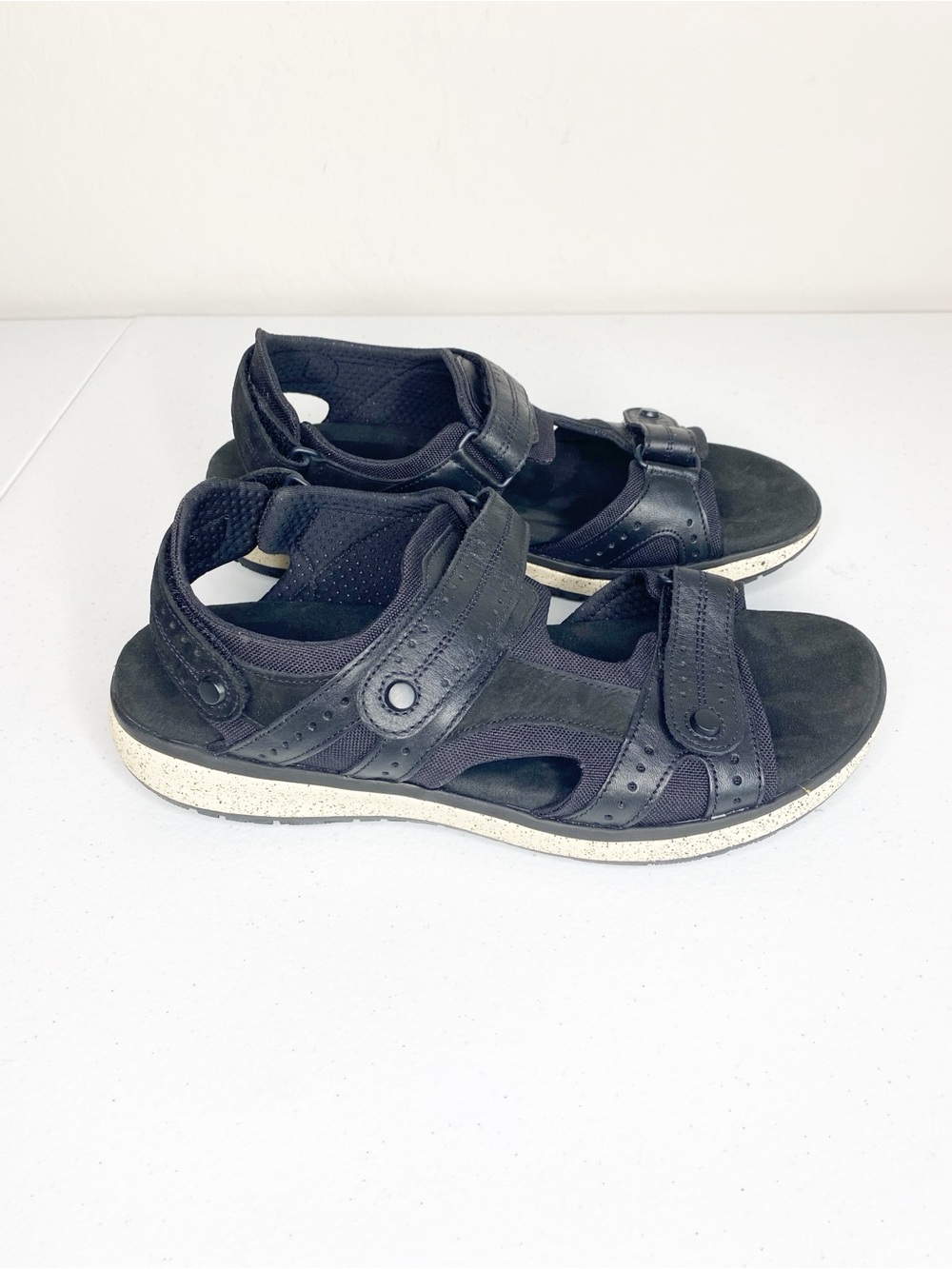 SAS Embark Sport Sandal in Black Ask Size 10.5 N